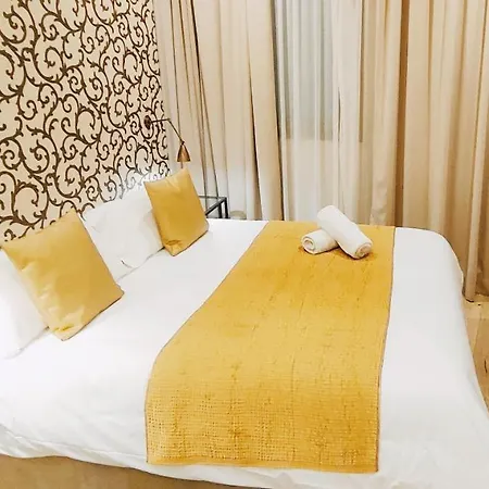 Oda ve Kahvaltı Casa Balmes 3*