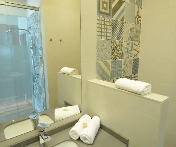 ベッド・アンド・ブレックファスト カーサ バルメス 4*