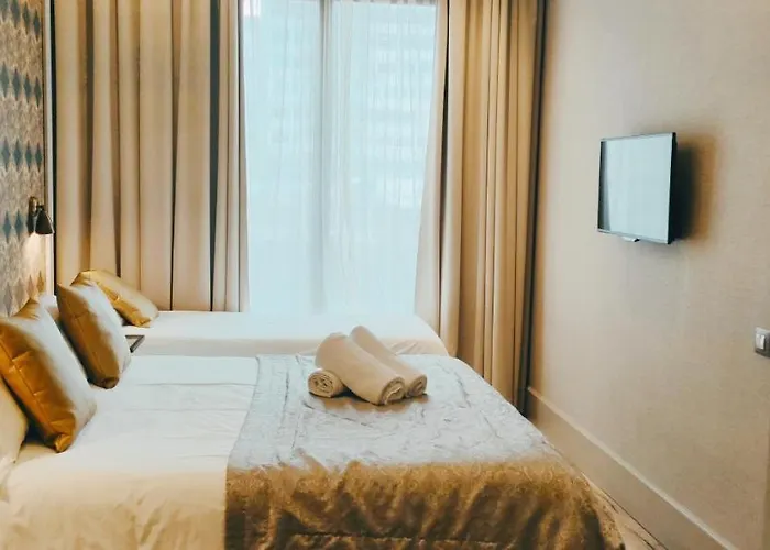 Alojamento de Acomodação e Pequeno-almoço Casa Balmes 4*