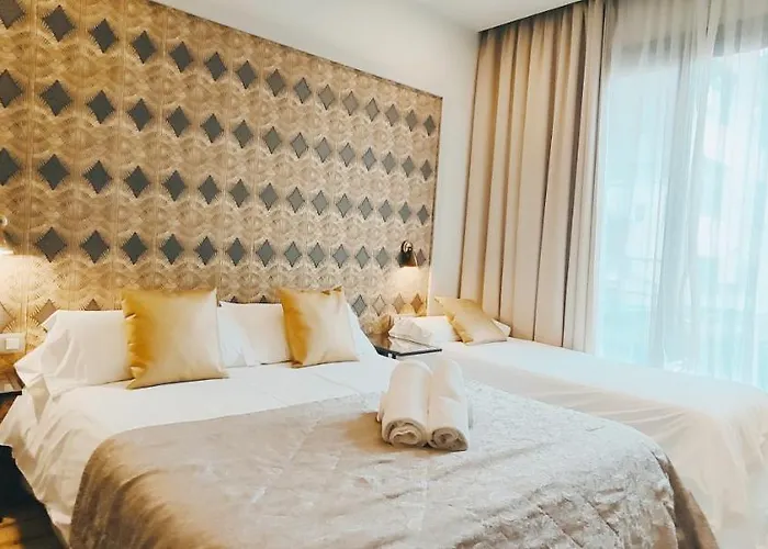 Alojamento de Acomodação e Pequeno-almoço Casa Balmes 4*