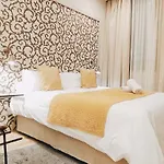 Bed and Breakfast Casa Balmes 4*